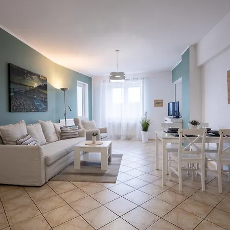 Chrobry Z Parkingiem W Cenie - Visitopl Apartament *